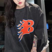 BALENCIAGA スーパーコピー Tシャツ ロゴ 炎 グラフィック ダーク ストリート バレンシアガ