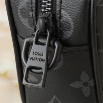 ルイヴィトン コピー ショルダーバッグ モノグラムキャンバス 金具 デイリー使い クラシック 現代的 LOUIS VUITTON