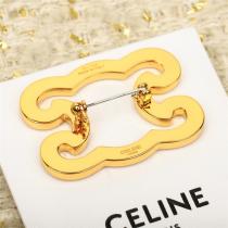 CELINE 偽物 ブローチ 高品質 ゴールド ロゴ インパクト 高級感 セリーヌ