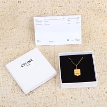 セリーヌ スーパーコピー ネックレス ゴールド シールド型 ロゴ 洗練 CELINE