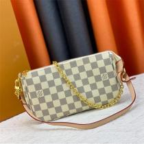 ルイヴィトン 偽物 ショルダーバッグ ダミエキャンバス ゴールドチェーン ストラップ エレガント LOUIS VUITTON 