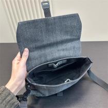 BALENCIAGA コピー ハンドバッグ キャンバス ロゴ ミリタリー ディテール コンパクト バレンシアガ 