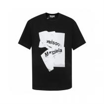 メゾン マルジェラ スーパーコピー Tシャツ ロゴ 重なり合い フォント モダン ストリート Maison Margiela