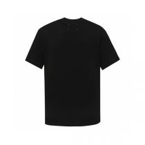メゾン マルジェラ スーパーコピー Tシャツ ロゴ 重なり合い フォント モダン ストリート Maison Margiela