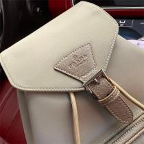 プラダ コピー リュック ナイロン レザー ロゴ ベージュ ブラック モダン PRADA