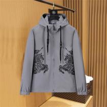 バーバリー スーパーコピー ジャケット 騎士プリント フード付き 現代的 アート感 BURBERRY
