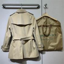 BURBERRY 偽物 トレンチコート ダブルブレスト ベージュ ゴールドボタン バーバリー