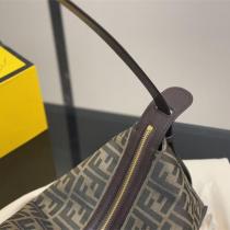 フェンデイ 偽物 ショルダーバッグ キャンバス素材 FFロゴ ダークブラウン レザー FENDI