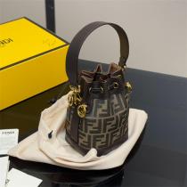 フェンデイ コピー ショルダーバッグ キャンバス FFロゴ 巾着型 ブラウン レザー FENDI