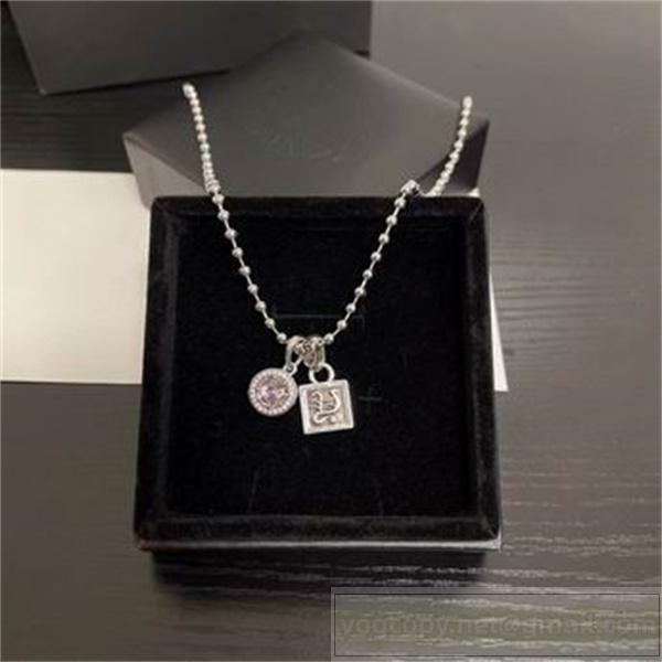 クロムハーツ スーパーコピー ネックレス シルバー チャームデザイン エレガント CHROME HEARTS
