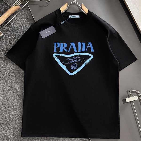 PRADA スーパーコピー Tシャツ トライアングルロゴ ヴィンテージ風