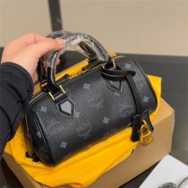 エムシーエム スーパーコピー ショルダーバッグ アイコニック MCM スーパーコピーロゴ ダイヤモンド模様