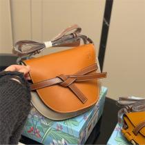 ロエベ 偽物 ショルダーバッグ オレンジ グレー レザー リボン風デザイン アンソロポモルフィズム LOEWE