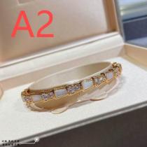 BVLGARI 偽物 ブレスレット セルペンティ ゴールド ダイヤモンド ラグジュアリー ブルガリ