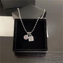 クロムハーツ スーパーコピー ネックレス シルバー チャームデザイン エレガント CHROME HEARTS