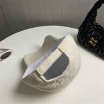 PRADA スーパーコピー キャップ ベージュ×コーデュロイ素材 上品デザイン プラダ