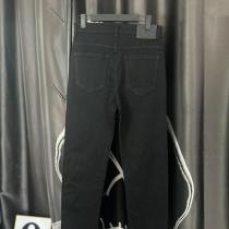 CHROME HEARTS 偽物 ブラックデニムパンツ スプレー加工 クロスモチーフ クロムハーツ