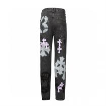 クロムハーツ 偽物 ブラックデニムパンツ スプレー加工 クロスモチーフ FRAGILE CHROME HEARTS