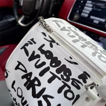 ルイヴィトン 偽物 ボストンバッグ ホワイト レザー モダン ロゴプリント ゴールド LOUIS VUITTON