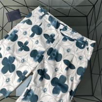 LOUIS VUITTON スーパーコピー ハーフパンツ 花柄モチーフ 多色使い 高級素材 快適 ラグジュアリー ルイヴィトン