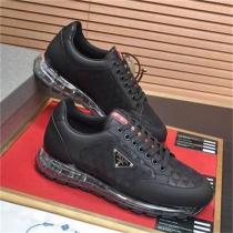 プラダ コピー エアクッションスニーカー レザー×スエード×透明ソール 軽量＆快適 PRADA