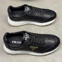 PRADA スーパーコピー バイカラースニーカー 洗練されたホワイト×ダークグレー クッション性抜群 プラダ