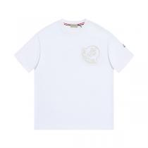 モンクレール 偽物 Tシャツ ロゴ刺繍 トーン・オン・トーン 高級感 カジュアル スタイリッシュ モンクレール 