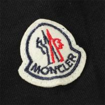 モンクレール 偽物 Tシャツ ロゴ刺繍 トーン・オン・トーン 高級感 カジュアル スタイリッシュ モンクレール 