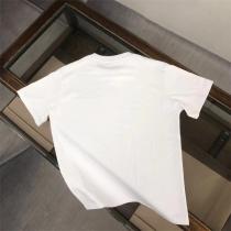 モンクレール 偽物 Tシャツ ハート型 ロゴ刺繍 アイコニック カジュアル シンプル モンクレール 