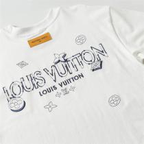 ルイヴィトン コピー Tシャツ ホワイト ブラック グラフィック ロゴ アイコニック デザイン LOUIS VUITTON