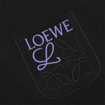 ロエベ スーパーコピー Tシャツ ブラック「L」モチーフ ロゴ入り 上品なコットン素材 高級感 カジュアルアイテム LOEWE