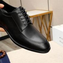 プラダ コピー ビジネスシューズ 外羽根プレーントゥ シンプルで知的なスタイル PRADA