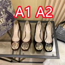 ディオール スーパーコピー メタルロゴパンプス ブラックレザー スクエアトゥ 上品クラシック DIOR