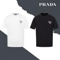 レア PRADA コピー 半袖Tシャツ ミニマルロゴデザイン 定番トライアングル...