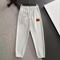 上質 エルメス 偽物 ズボン トライアングルロゴプレート付き ジョガースタイル HERMES