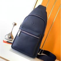 HERMES スーパーコピー ボディバッグ Hロゴ型押し ネイビーレザー スタイリッシュデザイン エルメス