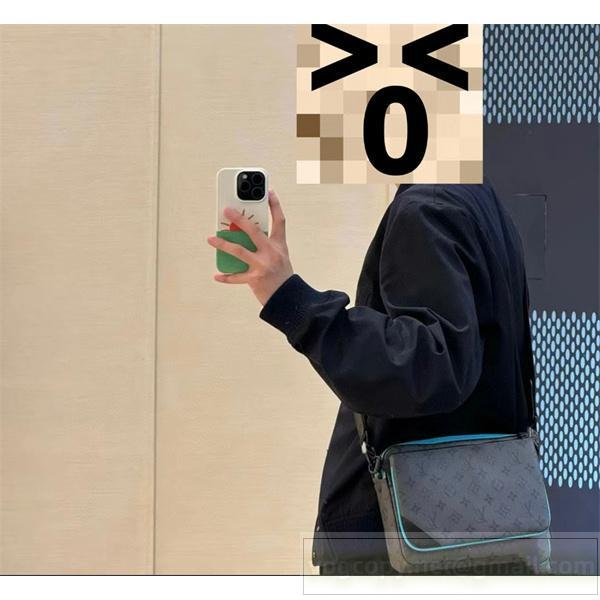 LOUIS VUITTON 偽物 ショルダーバッグ モノグラム グラフィット アウトドア・メッセンジャー ルイヴィトン