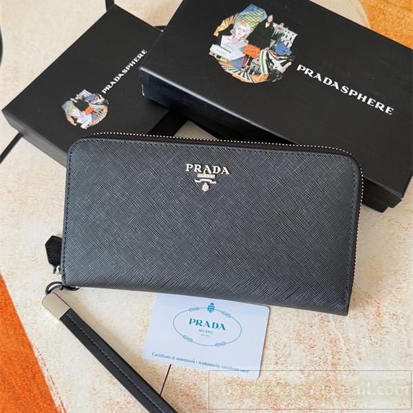 注目 PRADA コピー 財布 サフィアーノレザー ロゴプレート ラウンドジップ 長財布 プラダ