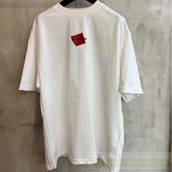  BALENCIAGA 偽物 Ｔシャツ フェード加工 胸元ワッペンが際立つヘンリ ニュアンス カジュアル バレンシアガ