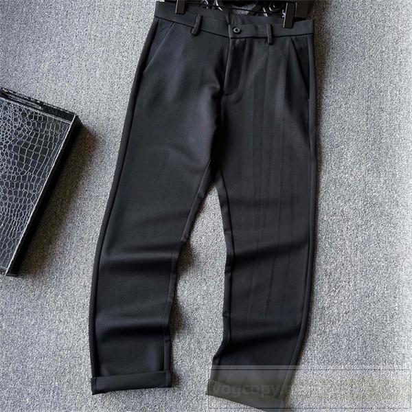 MONCLER 偽物 洗練テーパードカット スウェットパンツ ブラックフォーマルカジュアル モンクレール