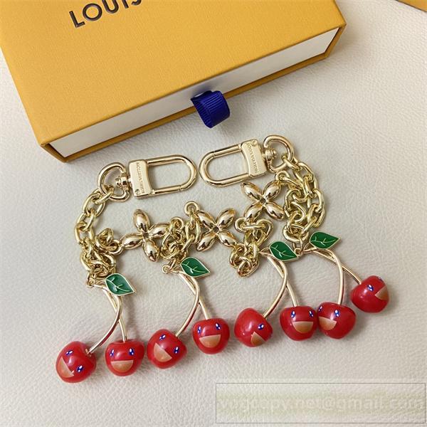  LOUIS VUITTON スーパーコピー チェリー＆モノグラムチャーム付き キーホルダー ゴールドチェーン ルイヴィトン