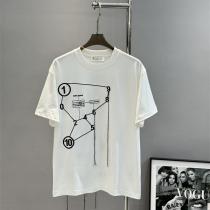 メゾン マルジェラ'' コピー Tシャツ 抽象的図形プリント デザイン性抜群のアートロゴ モード Maison Margiela
