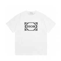 ディオール スーパーコピー バロックフレームロゴプリント クラシックコットンTシャツ DIOR