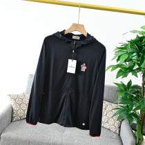 MONCLER スーパーコピー ロゴワッペン付き軽量サンシェードジップ サンシェードウェア モンクレール