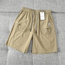 モンクレール コピー ハーフパンツ ポケット＆ロゴワッペン付き 多機能ナイロンショーツ MONCLER