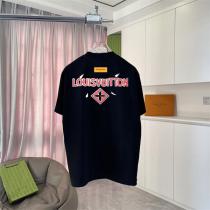 新登場 ルイヴィトン コピー アメリカンフラッグLVロゴ×モノグラムパッチ Tシャツ LOUIS VUITTON