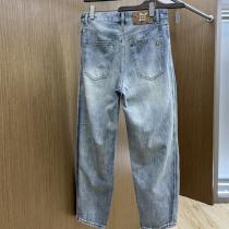  ルイヴィトン 偽物モノグラムレザーパッチ付き デニムパンツ ロゴリベット入り LOUIS VUITTON