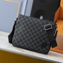  LOUIS VUITTON スーパーコピー ショルダーバッグ ダミエ・グラフィット メッセンジャーPM ルイヴィトン