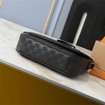 LOUIS VUITTON コピー ショルダーバッグ ダミエ・インフィニ オールブラック メッセンジャー ルイヴィトン