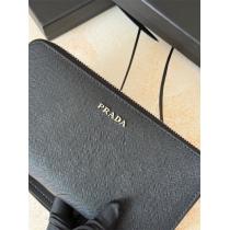 プラダ 偽物 財布 サフィアーノレザー ラウンドジップウォレット クラシックライン PRADA